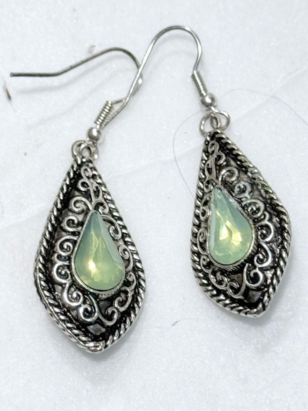 Prehnite Teardrop Silver Tone Filigree Boho Dangle Earrings Jewelry NWT - Picture 3 of 6